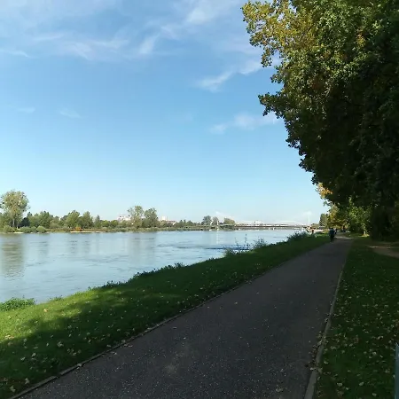 Haus Nanni * Kehl